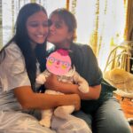 Aishwarya Khare Instagram – Happiest Birthday to this new Mother 
New only to Vayu though
You’ve been a mother to me for almost 2 years now and i can never thank you enough. 
One of the wisest person in my life whose laughter is contagious and who just won’t give up on me ever. ❤️
I love you Shreya 
Only the best for you ❤️
@shreya_nehal