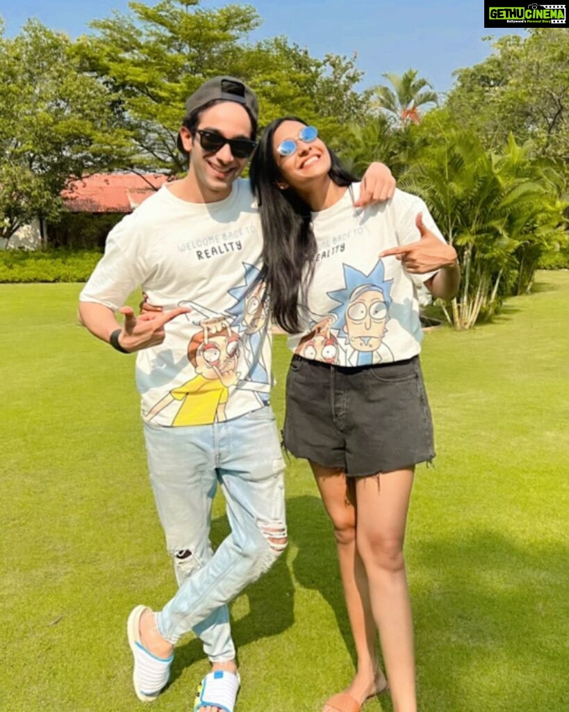 Aishwarya Khare Instagram - We pledge to continue misadventures and remain as stupid and crazy as #rickandmorty .. Oh! Look at our T shirts.. what a coincidence 🤣🤣.. . . . . . . #instagram #instagood #instadaily #bhagyalakshmi #❤️ Radisson Blu , Alibaug
