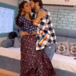 Aishwarya Khare Instagram - Pyaar Pyaar Pyaar ya Maar Maar Maar 🤣💪🏻🤣 #reels