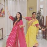 Aishwarya Sharma Bhatt Instagram - Saas Bahu aur Trend 💃🏻 @bharatipatil3070 #bharalahamadhumas #pakhi #ashwini #aishwaryasharma #bharatipatil #instatrending #ᴛʀᴇɴᴅɪɴɢʀᴇᴇʟs #marathisong #marathimulgi