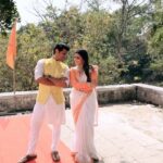 Aishwarya Sharma Bhatt Instagram – Tum Tum 🕺🏻💃🏻

#tamtam #trendingreels #instatrend #neilbhatt #aishwaryasharma  #couplegoals #neilkiaish #letsdance