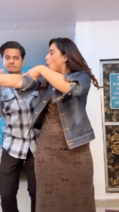 Aishwarya Sharma Bhatt Instagram - When Shinchan promotes Mosquito repellent 🤣 #shinchan #shinchanfan #aishwaryasharma #neilbhatt #couplegoals #neilkiaish