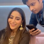 Aishwarya Sharma Bhatt Instagram - A Throwback from 2022😂 #funnyreels #aishwaryasharma #neilbhatt #couplegoals #neilkiaish #bts #reelitfeelit #instatrend #stayhappy