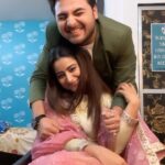 Aishwarya Sharma Bhatt Instagram – And boom 😂🤪 

#aishwaryasharma #vihanverma #sharmaverma #bhaibehen #siblingslove #instagood #instareels #reelitfeelit