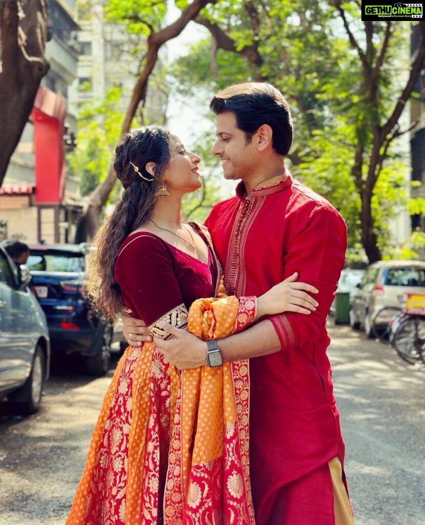 Aishwarya Sharma Bhatt Instagram - शुभ लग्न ❤️ #wedding #weddingseason #marathimulgi #marathiwedding #couplegoals #mytribe