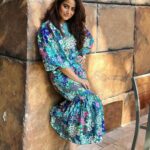 Aishwarya Sharma Bhatt Instagram - Dil garden garden ho gaya 🌸💐 Outfit: @myfywish Stylist: @styling.your.soul #dubai #dubaidiaries #atlantis #traveldiaries #freshlikeaflower #aishwaryasharma #ootd #fashioninsta #stayblessed
