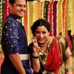 Aishwarya Sharma Bhatt Instagram - Tere Pyaar Mein Tere Pyaar Mein Dua Maangta Hai Bas Bheege Bheege Bheege 💃🏻🕺🏻 #aishwaryasharma #neilbhatt #bts #neilkiaish #couplegaols