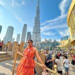 Aishwarya Sharma Bhatt Instagram – Burj khalifa ❤️
@bhatt_neil 😘❤️🧿
Styled by – @poojadargad_25_
Wearing – @meeamifashion
Footwear: @callalilies.in
PR @styling.your.soul
#dubai #dubaidiaries #burjkhalifa #beautifulview #couplegoals #neilkiaish #aishwaryasharma #neilbhatt #triptodubai #ootd #fashioninspo #fashioninsta #stayhappy