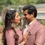 Aishwarya Sharma Bhatt Instagram – थोड़े बदमाश हो तुम, थोड़े नादान हो तुम
हाँ मगर ये सच है, हमारी जान हो तुम…❤️🧿

Picture courtesy @vihansometimes