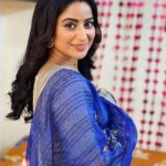 Aishwarya Sharma Bhatt Instagram – दियों के संग, ख़ुशियों के रंग
हो जाए मलंग, लेके नयी उमंग
रूप चतुर्दशी की ढेरों शुभकामनाएँ।

Wearing @the_homeaffair_jaipur 
Styling partner @styling.your.soul 

#diwali2022 #chotidiwali #roopchaudas #newyear #stayhappy #staysafe
