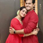 Aishwarya Sharma Bhatt Instagram - Our First Diwali 🪔❤️🙏🏻 Happy Diwali🙏🏻 & Happy New Year 🥳 Wearing @lavanyathelabel PR @issavibe_pr #diwali2022 #happynewyear #neilkiaish #couplegoals #stayhappy #stayhealthy