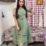 Aishwarya Sharma Bhatt Instagram – Hola Señora 😃

Wearing @ambraee_ 
Styling @styling.your.soul 

#aishwaryasharma #ootd #prettydress #casuals #fashion #fashionista