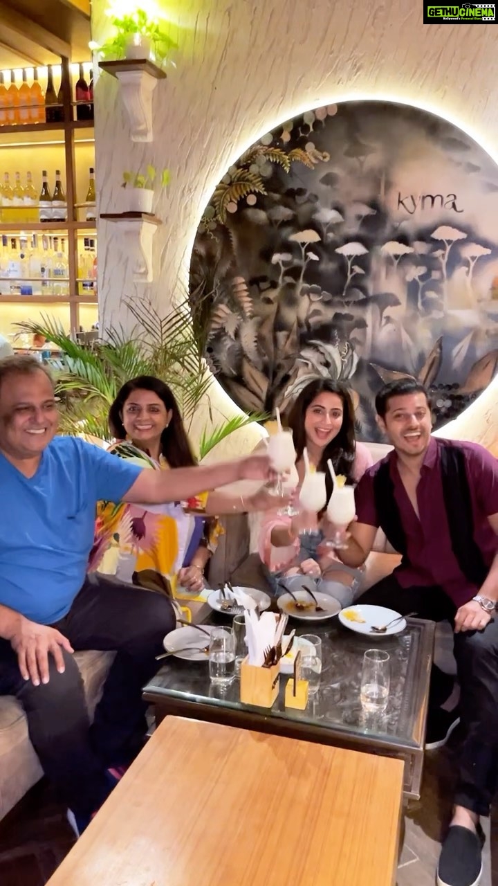 Aishwarya Sharma Bhatt Instagram - What a pleasant evening it was, we really enjoyed everything there @kymaonebkc food was delicious, ambiance was amazing i really loved the place ❤️ Happy birthday @bhatt_neil love😘❤️ @sunitabhatt47 #himanshubhatt #kyma #bkc #birthday #birthdaydinner #loveit Kyma