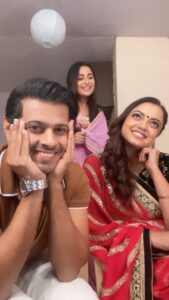 Aishwarya Sharma Bhatt Instagram - Sab khatam 😂 @bhatt_neil @sheetalmaulik #bts #funnyreels #ghumhaikisikeypyaarmeiin #trending #trendingreels #stayhappy
