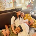 Aishwarya Sharma Bhatt Instagram – When he was sick!! And the other one tried to be sick 🤣🤣🤣
@bhatt_neil @vihansometimes miss you bro🤗

#bts #actorslife #showmustgoon #throwback #staysafe
