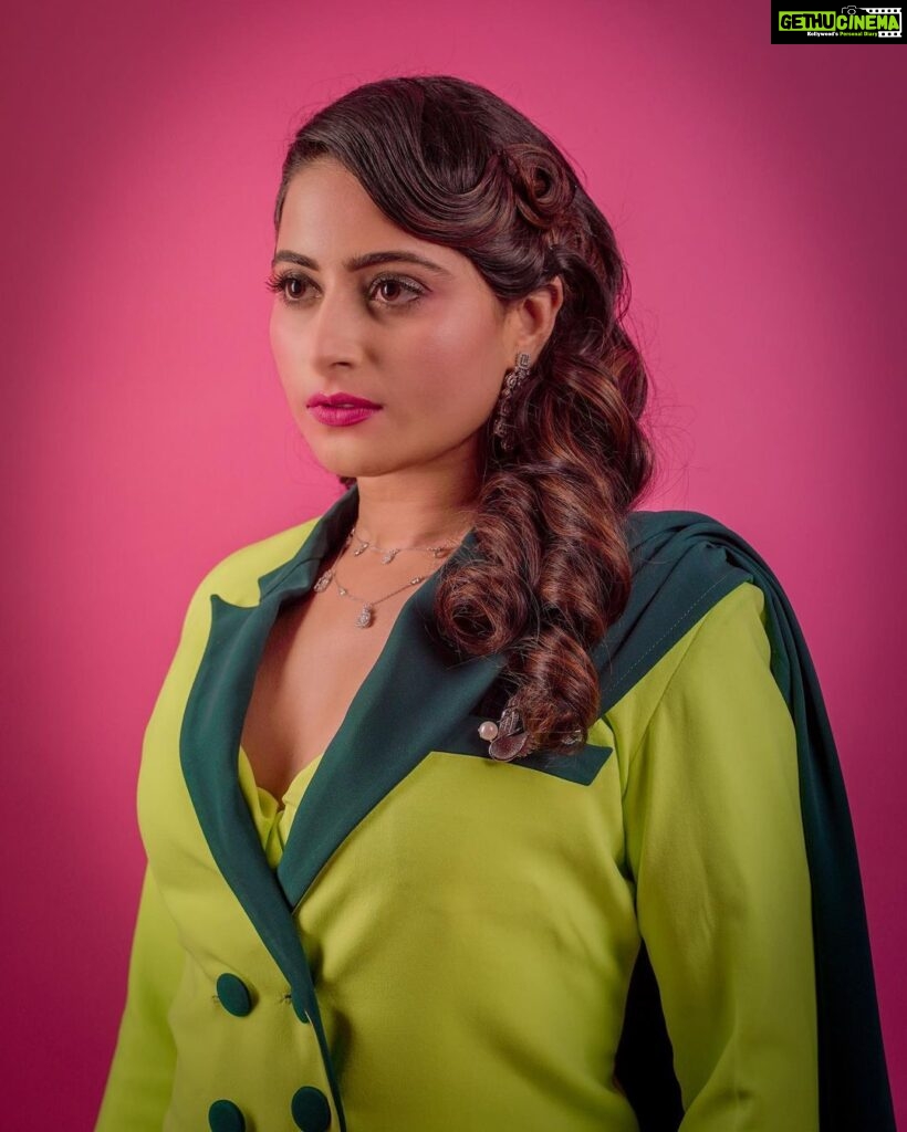 Aishwarya Sharma Bhatt Instagram - “I used to care what people thought about me until one day I tried to pay my bills with their opinions.” – Frank Gashumba #sunsabkikarkhudki Styled by @riddhirgandhi Photographer @_yash_warpe Hairstylist @farhastylist #aishwaryasharma #pinkvillastyleicons2023 #retro #vitagook #alwaystrynewthings #photoshoot #poppingcolours #fluorescent #loveyourself