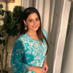 Aishwarya Sharma Bhatt Instagram - नफ़ासत है नजाक़त है, शरारत और है शोखी, नज़र भी कातिलाना है, अदा मासूम है उनकी ❤️ Wearing @needlecraft.lucknowikurti Styling @styling.your.soul PR @socialpinnaclepr #aishwaryasharma #indianattire #fashionista #fashioninsta #fashioninspo #lucknowichikankari