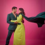 Aishwarya Sharma Bhatt Instagram - You and I amidst popping colours and flying trails❤️ #pinkvillastyleicons2023 Styled by @riddhirgandhi Photographer @_yash_warpe Hairstylist @farhastylist Managed by @pratik.maheshwari #neilkiaish #neilbhatt #aishwaryasharma #couplegoals #fashiongoals