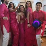 Alice Kaushik Instagram - Happy birthday , @shinydoshi15 💓😁 #pinkisabadass #Ravivaarwithstarparivaar ď @mahajankinshuk17 @simranbudharup @akshay_kharodia