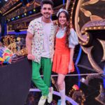Alice Kaushik Instagram - Sabse pyaare bacche,aapke apne #shivi #kdice kal 8pm milne aarahe hain aapse #RavivaarWithStarParivaar par sirf @starplus aur @disneyplushotstar pe 😍🧿💞 P.s. @alicekaushikofficial so pretty😬❤️ Styled by: @harshalds 🥳 #kanwardhillon #alicekaushik #shivapandya #raavipandya #pandyastore #photooftheday #look #ootd #fashion #love #actorslife #instapic #instalove #instafashion #kdians Mumbai, Maharashtra