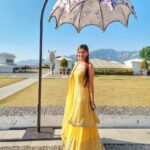 Alice Kaushik Instagram - One day at a time 💛 Styled by : @styledbyhenal Outfit : @laganwedding