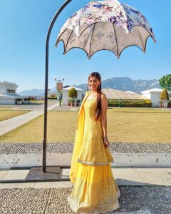 Alice Kaushik Instagram - One day at a time 💛
Styled by : @styledbyhenal 
Outfit : @laganwedding