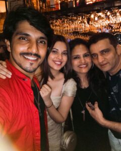 Alice Kaushik Instagram - Of bright lights and beautiful nights ❤️🥂 
#200EpisodeBash 
#PandyaStore 
#AllLove