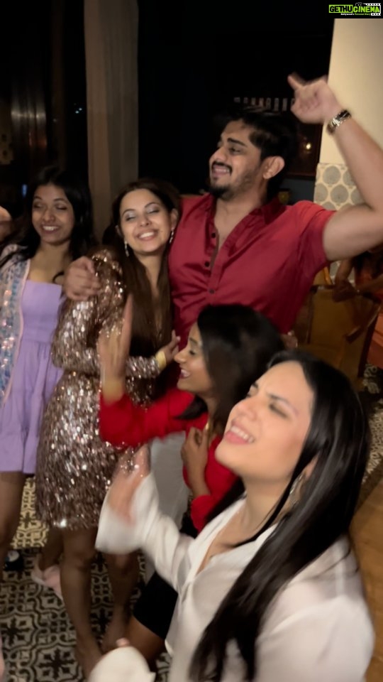 Alice Kaushik Instagram - Special people make it special ❤️ Location : @mannrangi 💖