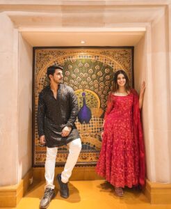 Alice Kaushik Instagram - Uff ye tafriyaan ❤️
 @kanwardhillon_ 😘