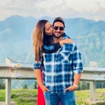 Aly Goni Instagram - Happy birthday meri pyari behan ❤️ thank u so much for everything ❤️ I love u soooo much ❤️ Allah saari khushiyan de aur khoob sare paise mere liye gift lene ke liye 😂😘😘