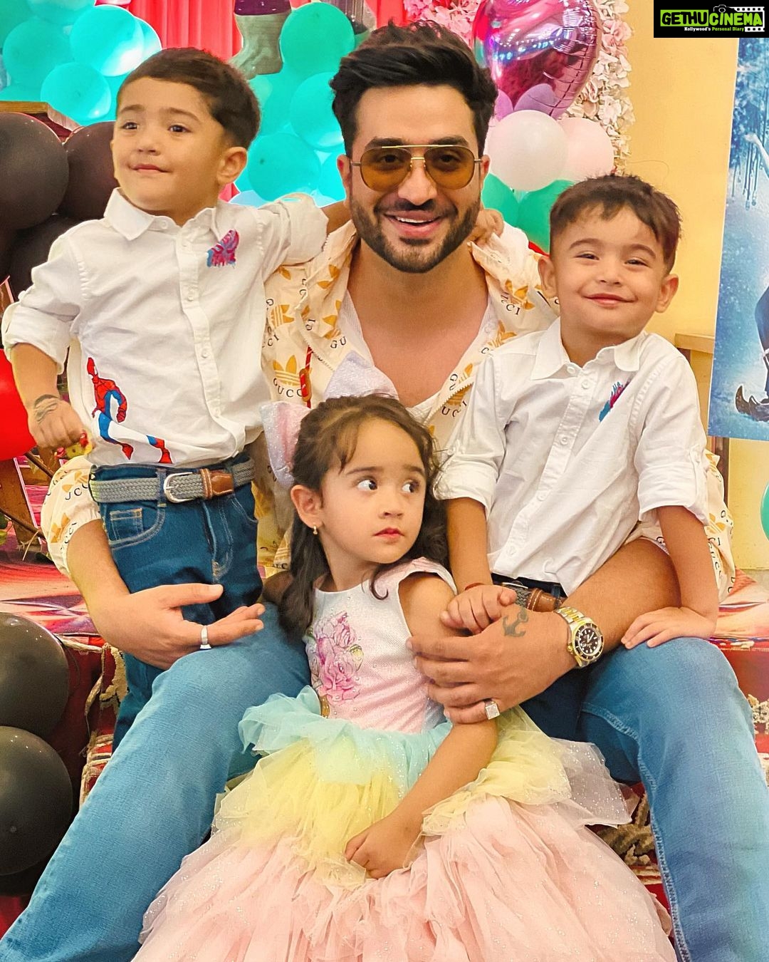 Aly Goni Instagram - Happy 3rd birthday my babies ❤️❤️ Thank You for making our life more beautiful ❤️ All of you are the apple of my eyes. The way you smile and call me Mamu just brightens up my day. I love you so much my munchkins. ❤️