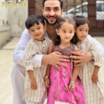 Aly Goni Instagram - Ghar se door hu par dil wahi hai ❤️ Eid Mubarak 🌙 to Y’all and your family ❤️