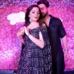 Aly Goni Instagram - loveddd the song 😍 #BuheBariyan @kanik4kapoor @saregama_official