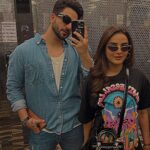 Aly Goni Instagram - Sharing my lift selfie with her.. big achievement for her 😂😂❤️