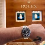 Aly Goni Instagram - Thank you so much @swissparadiseindia #Rolexboutique ❤️ finally after waiting 3 years mera number aa gaya haha 🙈.. Special thanks to Atul bhai and jay for arranging this beauty for me 🤗 karishmakhimmani @khimanivarun 🤗 #Rolex