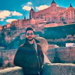 Aly Goni Instagram - “Rangon sa yeh jahan.. Kho gaye hum kahan” ✨ Toledo, Spain