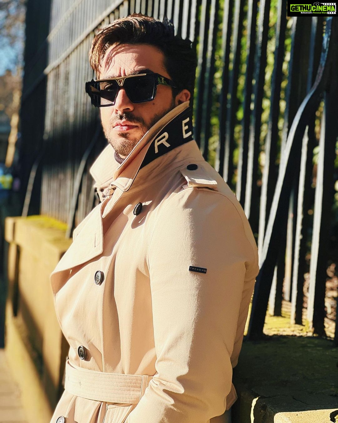 Aly Goni Instagram - Be You.. Do You.. For You.. 🎠✨ #alygoni London, United Kingdom