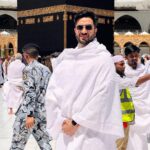 Aly Goni Instagram - Allhamdulillah 🤲🏻❤️ #Umrahwithakt Masjid Al Haram Makkah - مسجد الحرام مكه المكرمه
