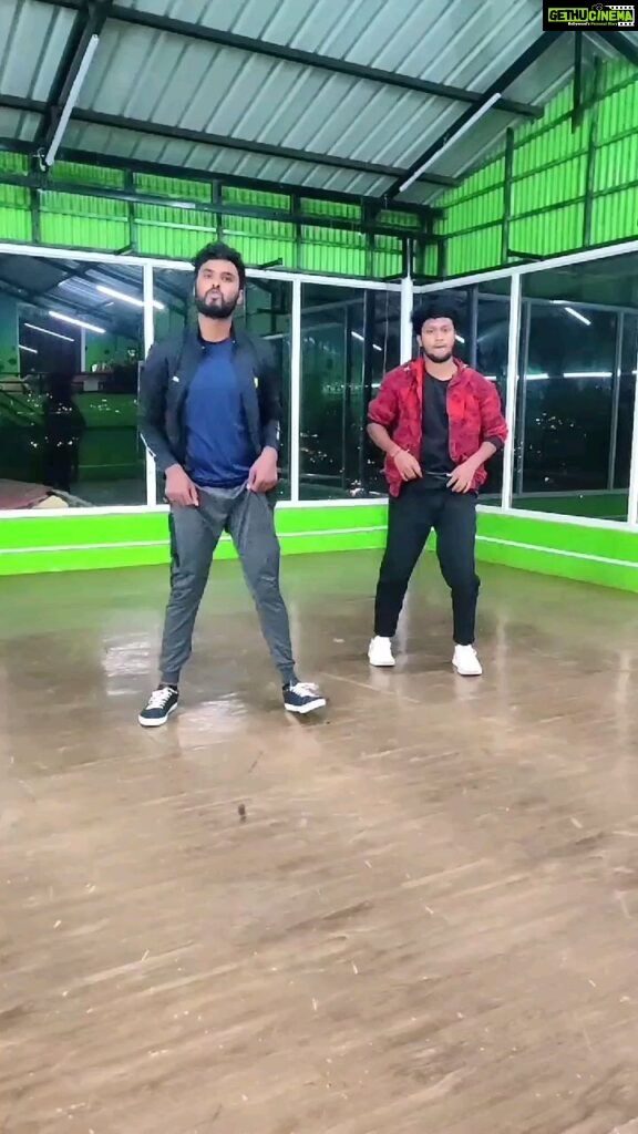 Amir Instagram - Just for fun 1st time dancing with my macha @manichandra_official Choreograph: @amir__ads @alhena_ads @anushitha_ads Vc: @shyji_ads cinematographer