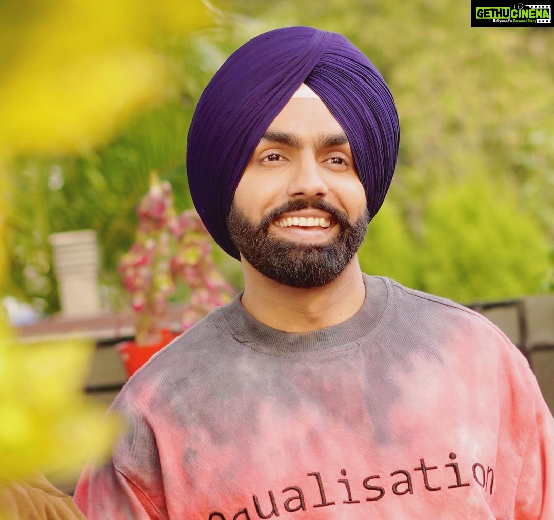 Ammy Virk Instagram - Oye makhna ❤️ One week left guyz ❤️