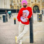 Ammy Virk Instagram - IF IT'S MEANT TO BE, IT'LL BE ❤️