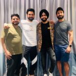 Ammy Virk Instagram - Zindabaad yaarian ❤️ @karamjitanmol @gippygrewal @binnudhillons love u veereyo ❤️ Waheguru charhdikala ch rakhan ❤️