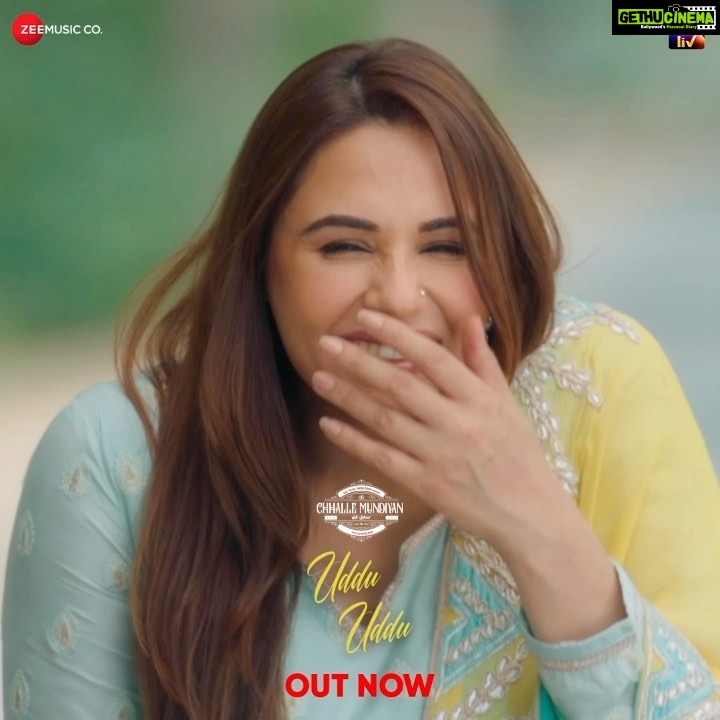 Ammy Virk Instagram - Saadi film #ChhalleMundiyan ch siyape toh ilava pyar bhi bahut hai!! ππ Our romantic song #UdduUddu out now, dekho and fall in love π₯°π₯° #ChhalleMundiyan, exclusively streaming NOW on #SonyLIV @sonylivindia @ammyvirk @mandy.takhar @kulwinderbilla @karamjitanmol @kour.sonia @Gurmeetsinghhofficial #fatehshergill #SunilPuri #GuramritpalSingh #GurjitPalSingh