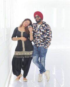 Ammy Virk Instagram - Challe mundian film will be out tomorrow sajjno… u can watch it on sonyliv ❤️
@sonylivindia @mandy.takhar ❤️