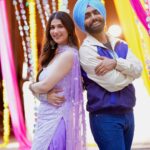 Ammy Virk Instagram - #AnnhiDeaMazaakAe Trailer April 6th , 6:00pm @ammyvirk @rakeshdhawan_ @buntybains @amrindergill @panj_paani_films @rhythmboyzentertainment