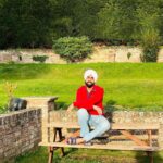 Ammy Virk Instagram - "Do not go where the path may lead, go instead where there is no path and leave a trail." ❤️
