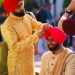 Ammy Virk Instagram - Kunndhi mucch trending sajjno ❤️ Film ANNHI DEYA MAZAAK AE releasing on 21st april ❤️… WAHEGURU MEHAR KARAN ❤️🙏🏻🤗