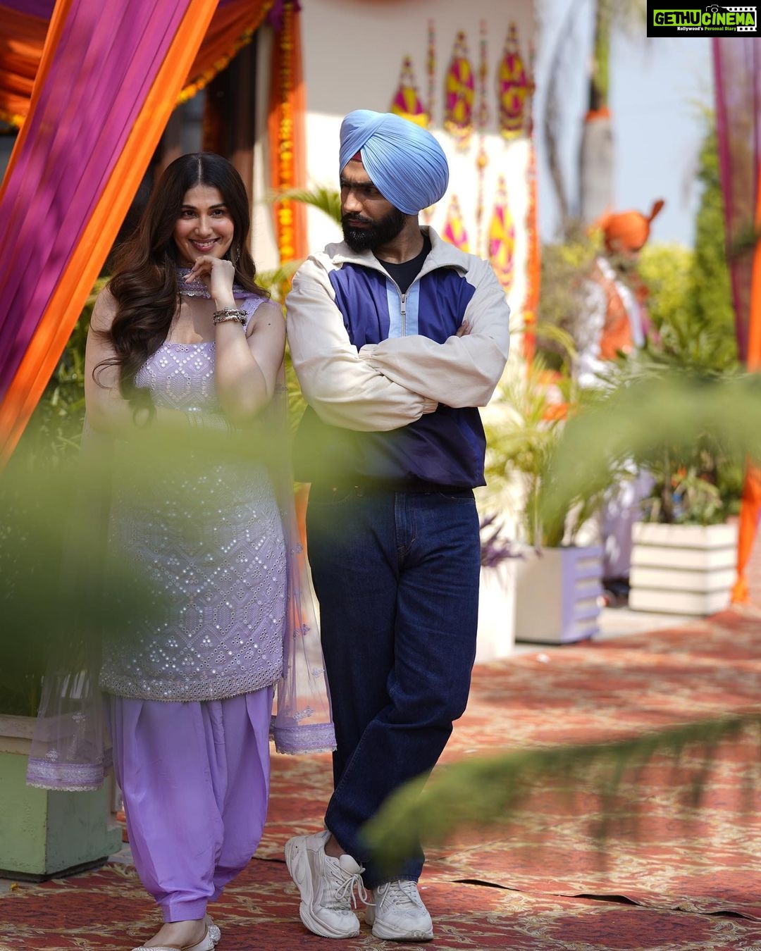 Ammy Virk Instagram - Kunndhi mucch ❤️ releasing tomorrow ❤️