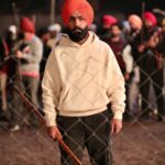 Ammy Virk Instagram - Thank you guyz for your immense love for LAYERS ❤️… next kehre gaane da video kariye?