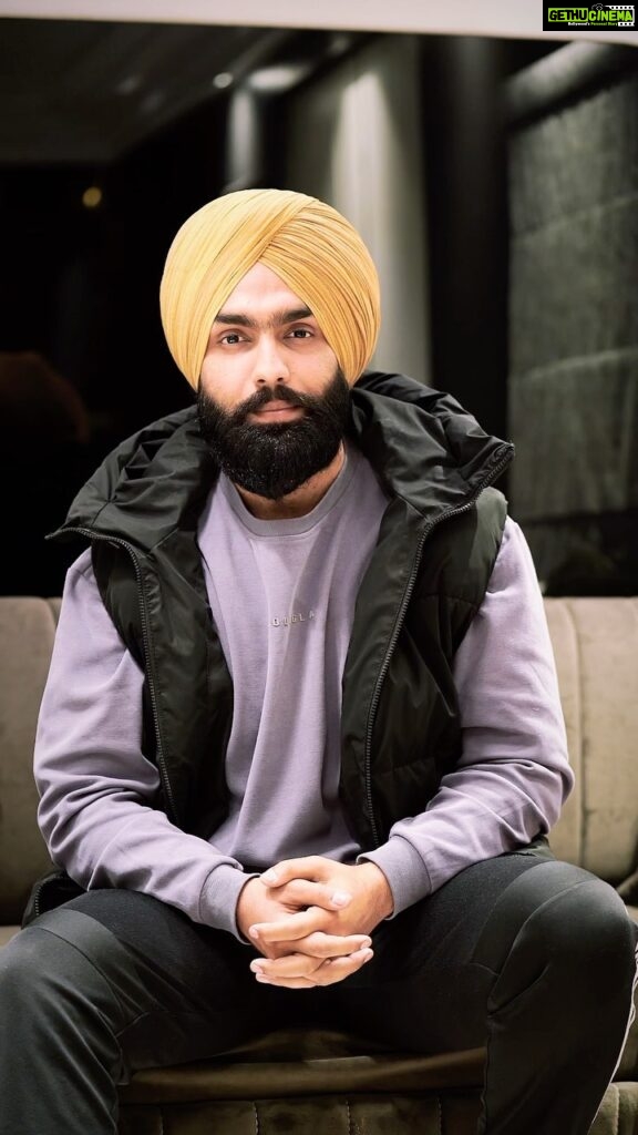 Ammy Virk Instagram - Layers ❤ (Full Album) will out soon at 1:59pm on 3rd feb, youtube link is in bio.. so plz do subscribe for more information guyz. I love u so much… have fun… #peace Waheguru ji bless everyone ❤